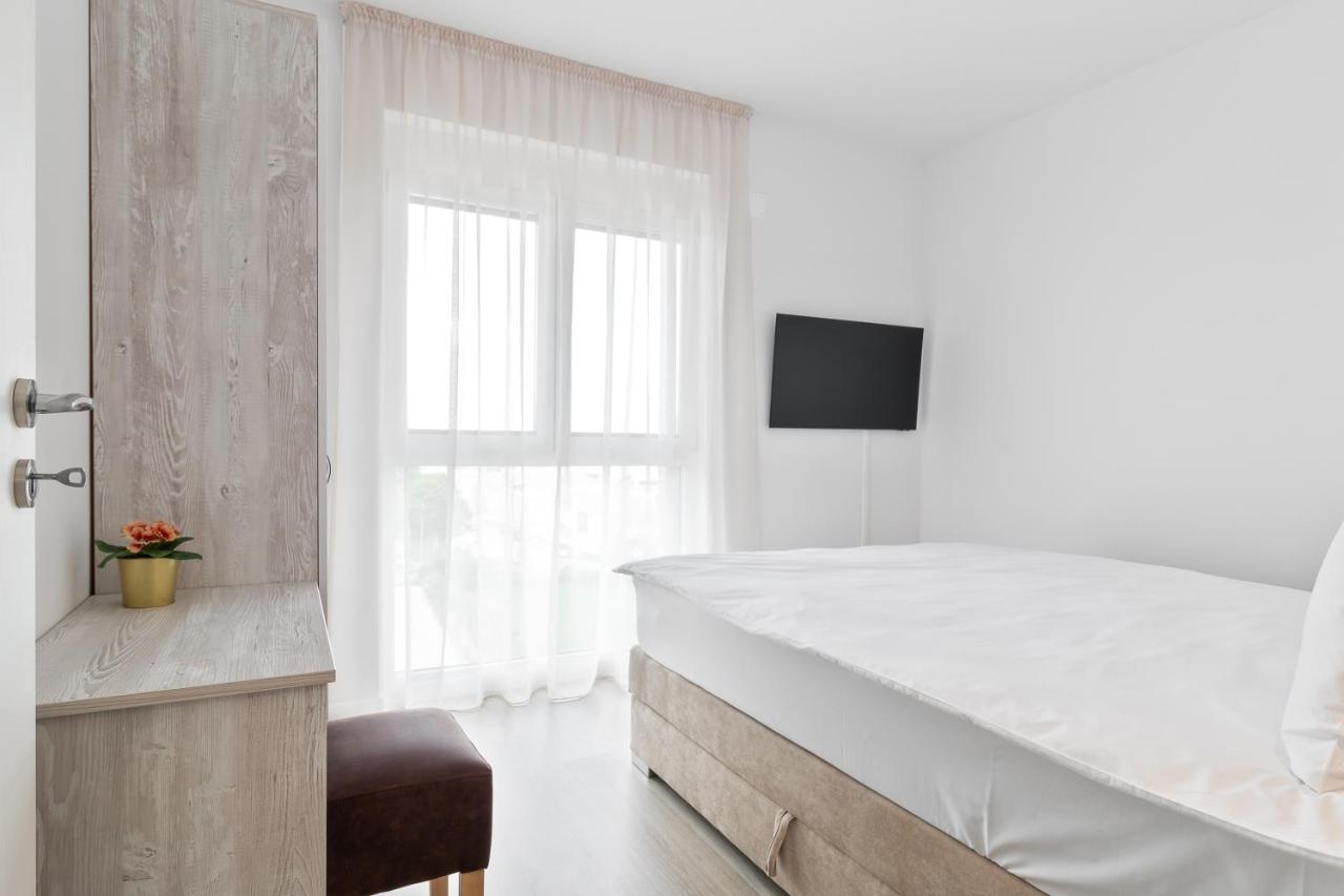 Grand Hill Flats Apartment Oradea Luaran gambar