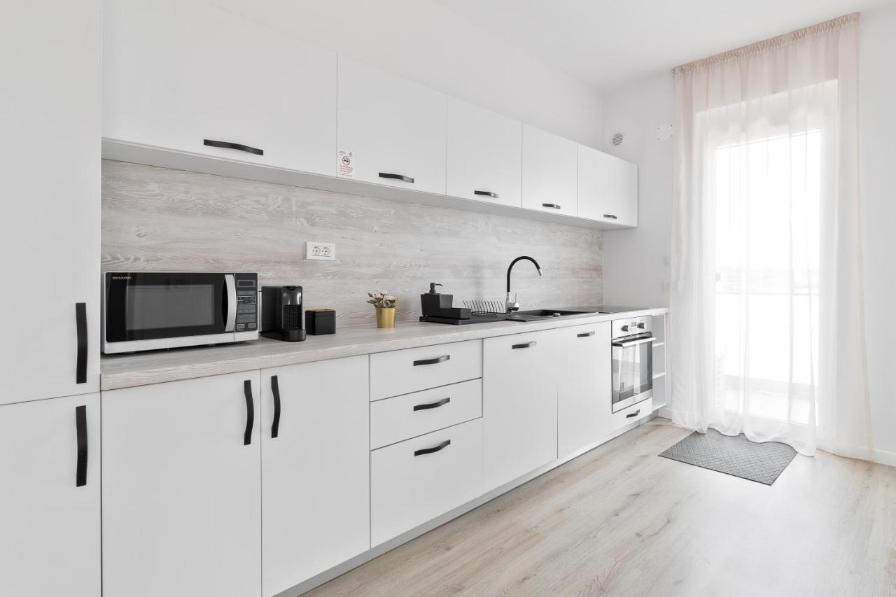 Grand Hill Flats Apartment Oradea Luaran gambar