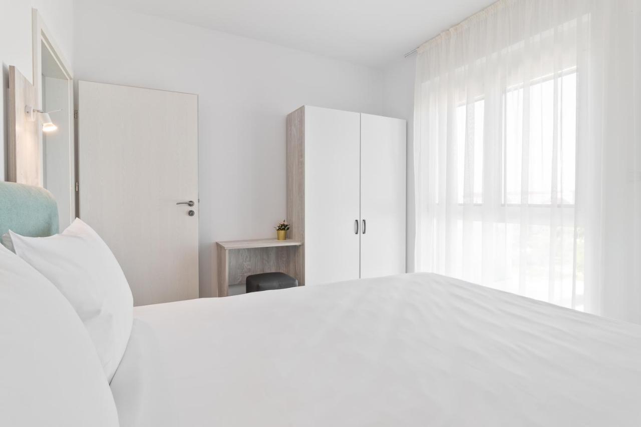 Grand Hill Flats Apartment Oradea Luaran gambar